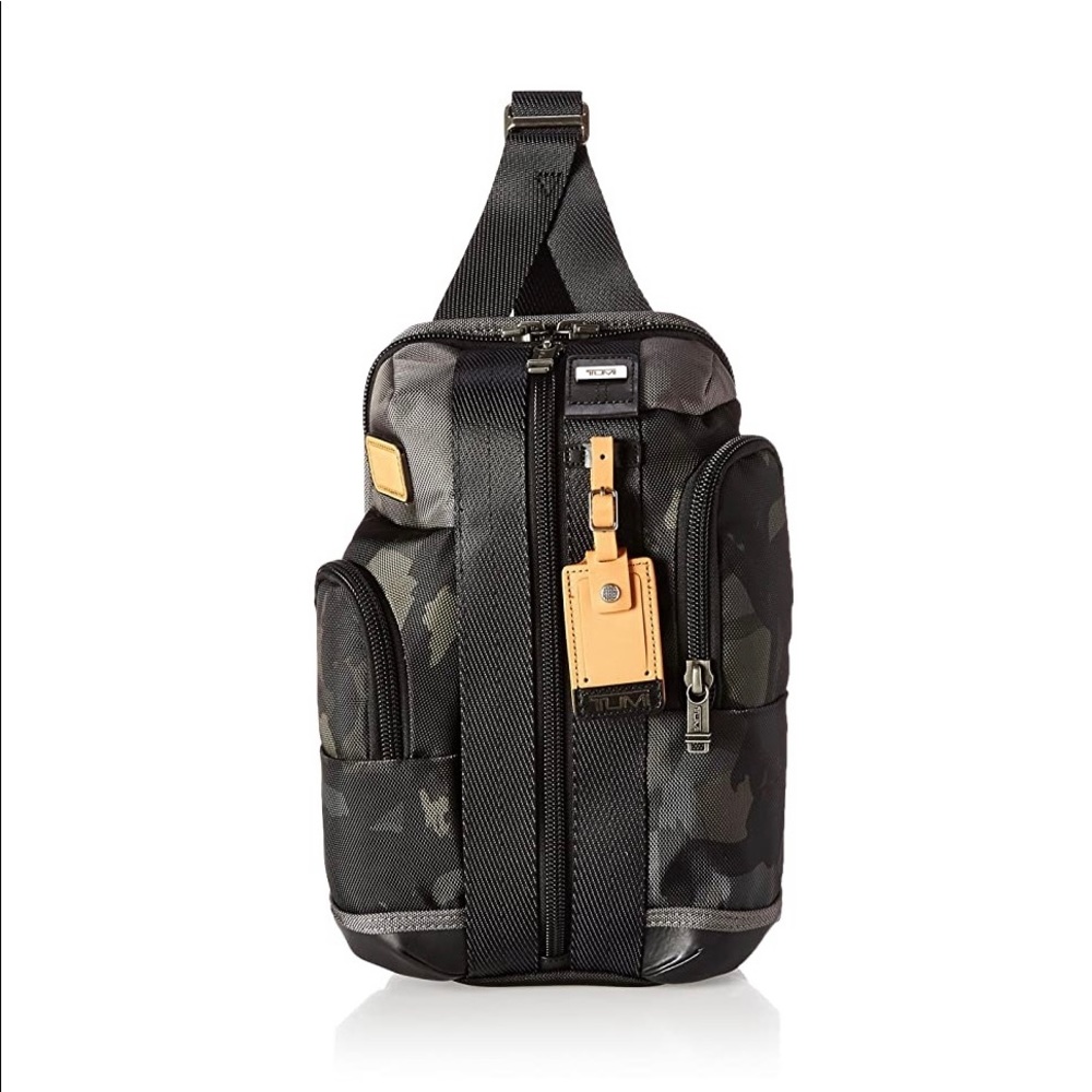 Tumi alpha bravo monterey sling